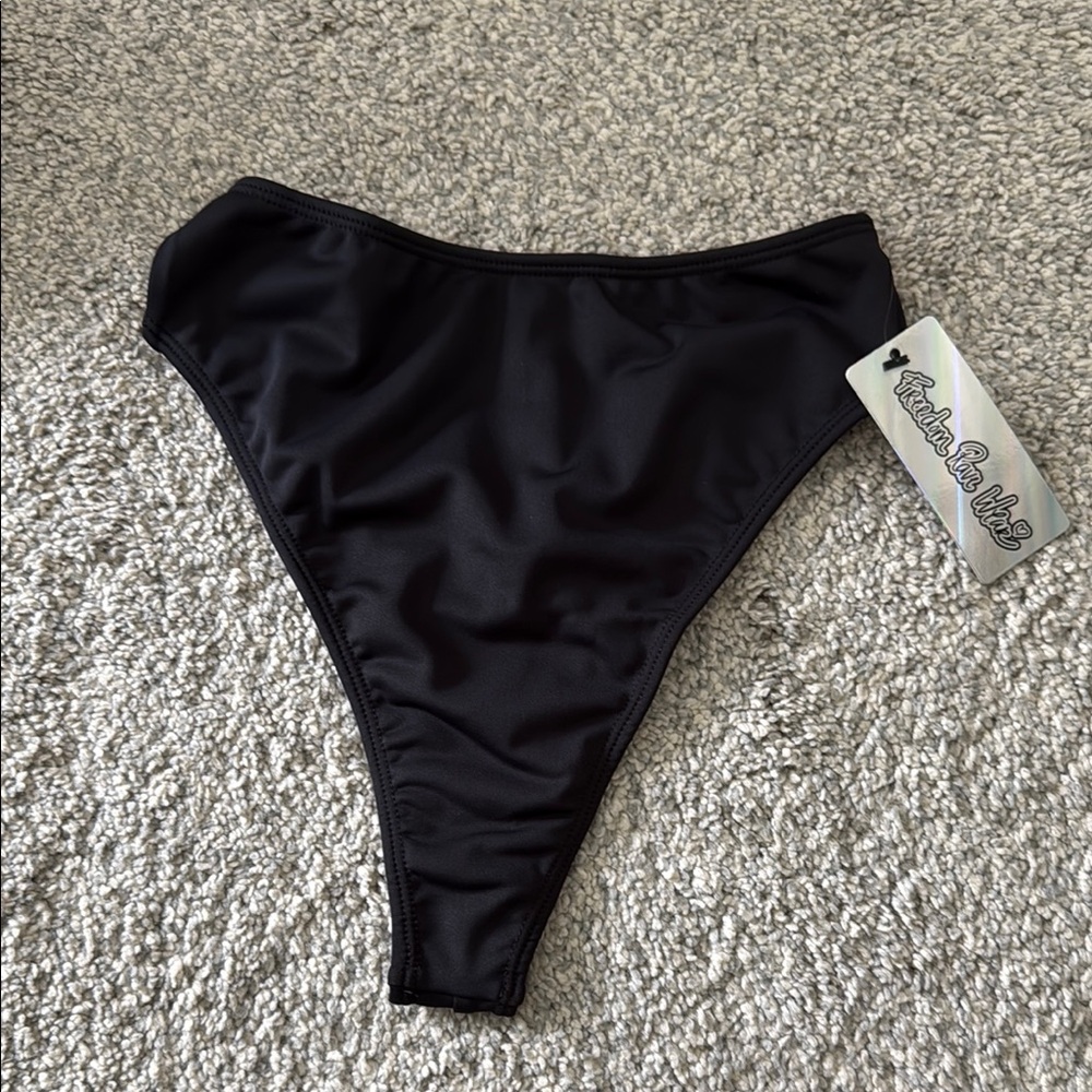 Black rave bottom
